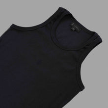 Cargar imagen en el visor de la galería, Camisilla LOIAL Negro
