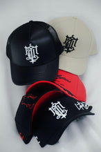 Cargar imagen en el visor de la galería, Gorra LETAU NEGRO ROJO

